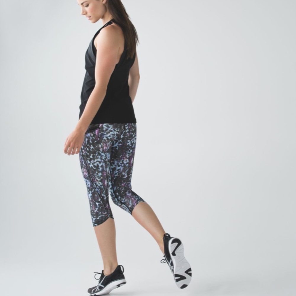 Lululemon Cropped Leggings - Top Speed Crop